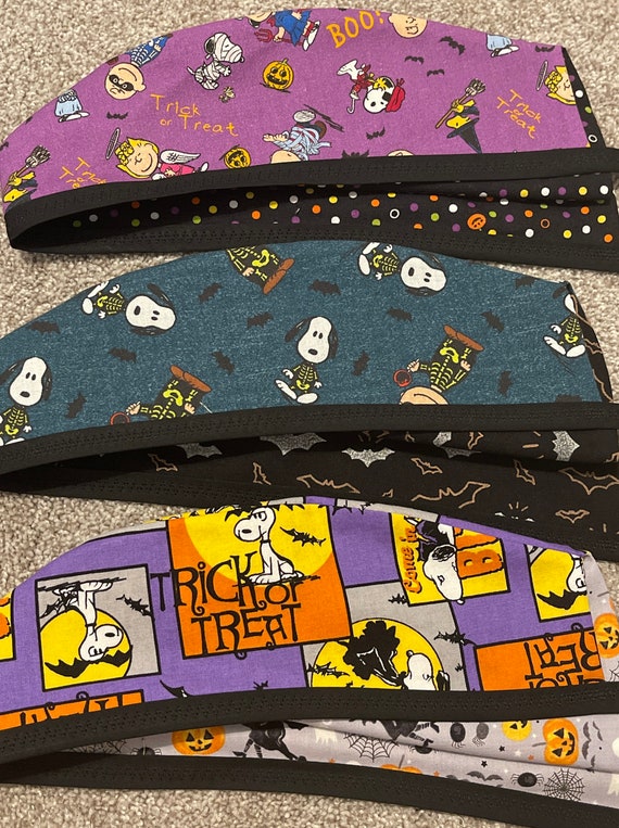 Halloween Men’s / Women’s Reversible Surgical Scrub Cap Hat Machine Washable Peanuts Snoopy Charlie Brown