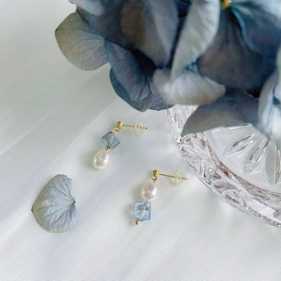 Teardrop Pearl Dusty Blue Crystal Earrings Gold Filled: Freshwater Pearls, Asymmetrical Earrings, Bridal Jewellery