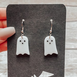 Gespenst Ohrringe, Halloween Ohrringe, Acryl Ohrringe auf Karte, Laser Cut Schmuck, Lustige schrullige Ohrringe, Goth Schmuck, Einzigartiges Statment