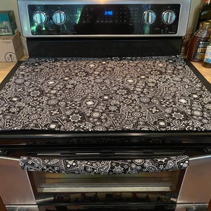 Black Bandana Stove Top Cover with or without Oven Handle that Protects Your Ceramic Glass Top and Handle - Reversible Quilted Backside