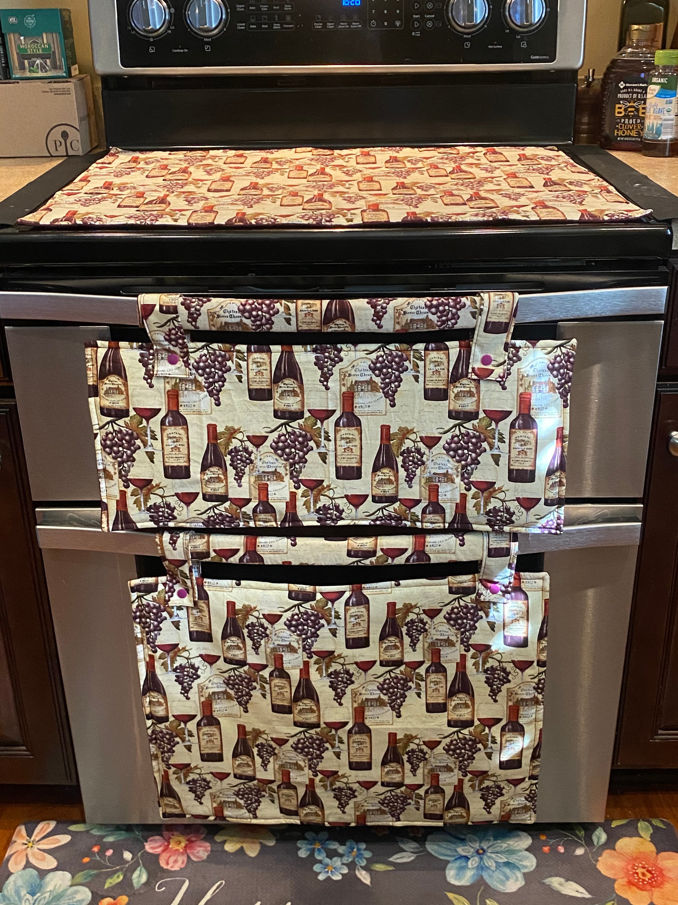 Magnetized Kitchen Equipment : Magnotag Magnetic Oven Mitts