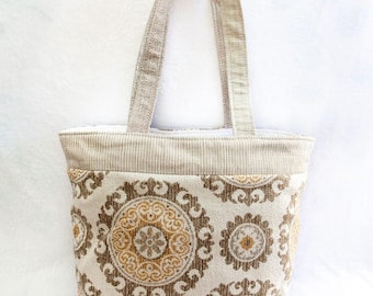 Elegant Large Zipper-top bag