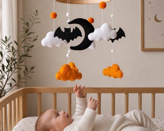Giostrina per culla, decorazione personalizzata per la cameretta a tema Halloween, giostrina per culla in bianco e nero, regalo personalizzato per neonati