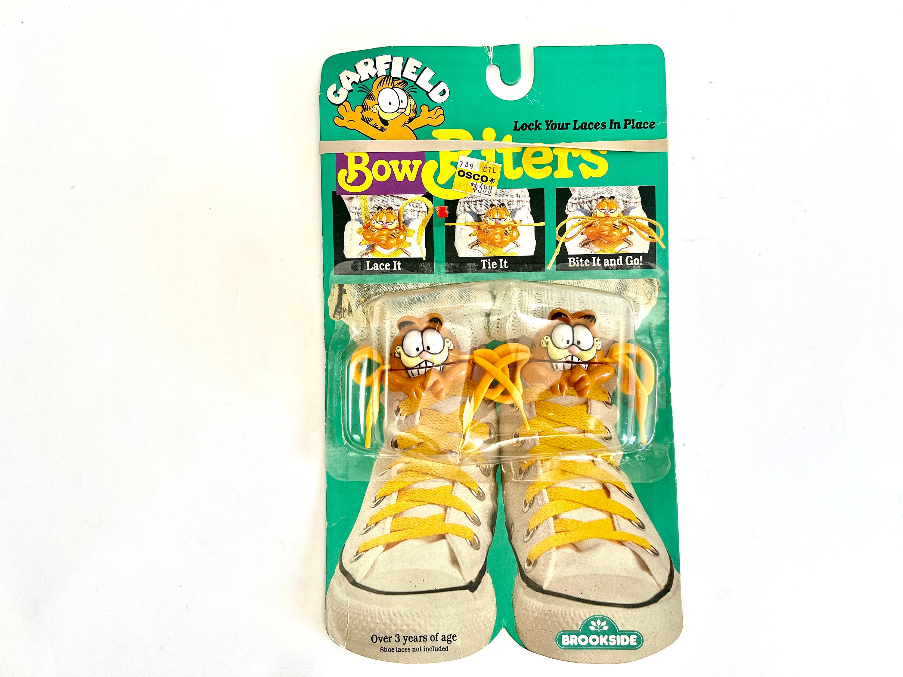 Vintage Garfield Bow Biters 1970s Shoelace Keepers Kids