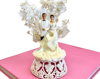 Vintage Wedding Cake Topper | 1950s Bride and Groom