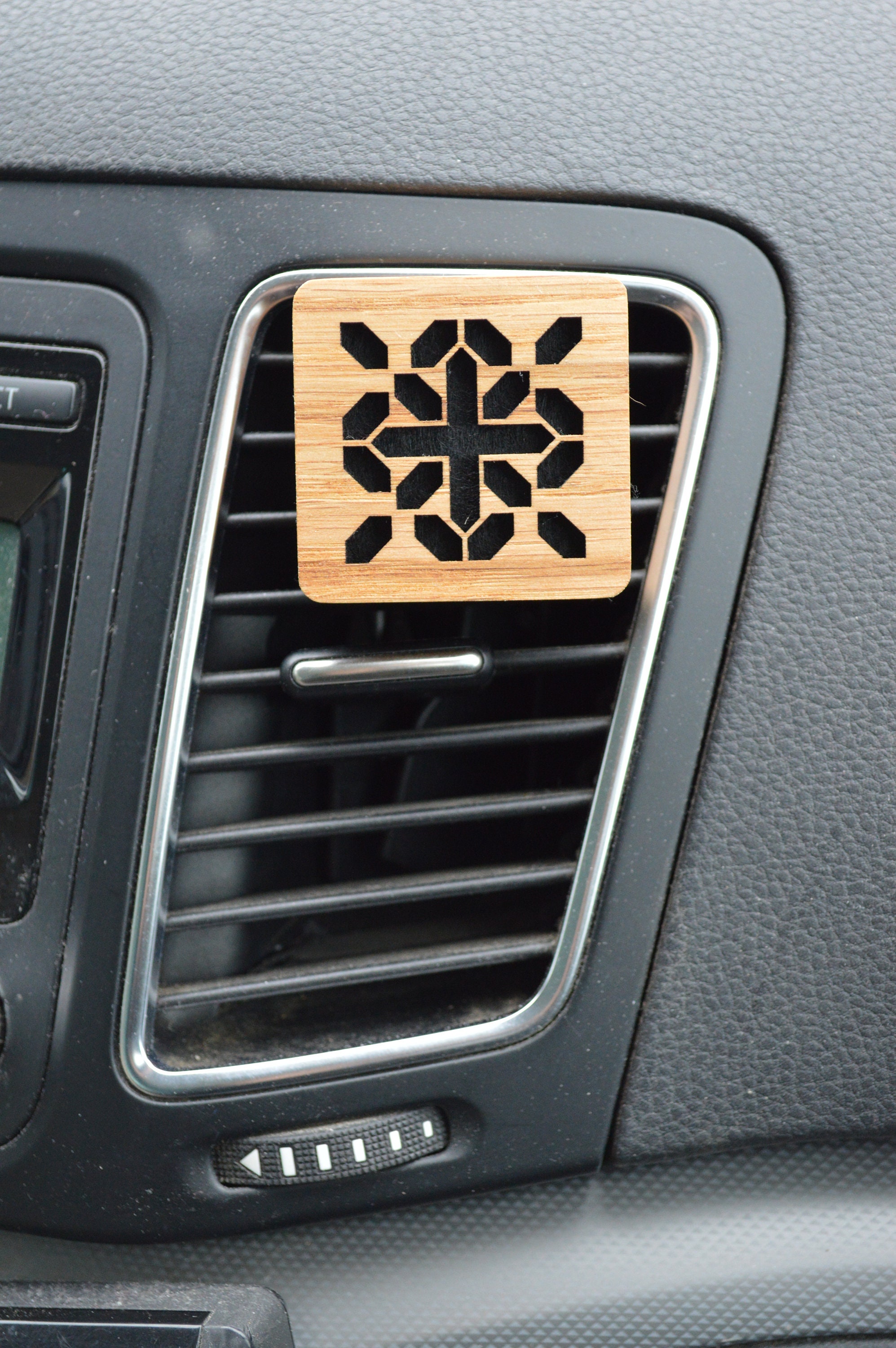 Diffusore Oli Essenziali Per Auto: Riduci Lo Stress E Profuma Il Tuo Abitacolo - Foto 3