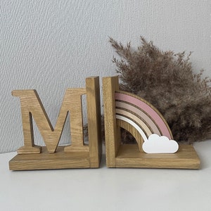 Sujetalibros para bebé con diseño de arcoíris pastel, personalizado, color rosa, para habitación de niños, decoración de guardería de niña, soportes para libros para dormitorio, letra inicial del nombre