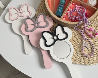 Minnie Maus Personalisierter Spiegel aus Holz, Geburtstagsgeschenke für Mädchen, benutzerdefinierter Schminkspiegel, kleines Baby-Kinderzimmer, Kinderspielzeug