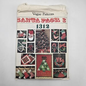 Vogue Patterns 1312 Zestaw Mikołaja 2 Spódniczka choinkowa Kalendarz adwentowy Pończochy