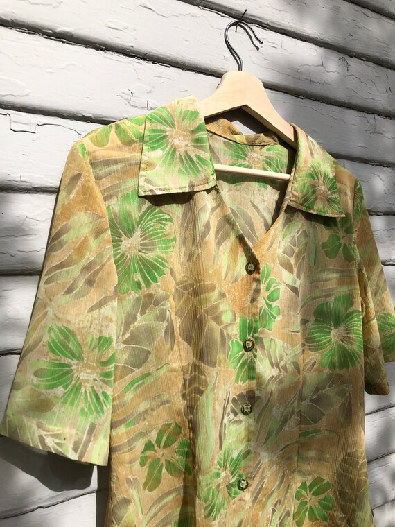 Tan & Green Vintage Hawaiian Shirt with beautiful… - image 1