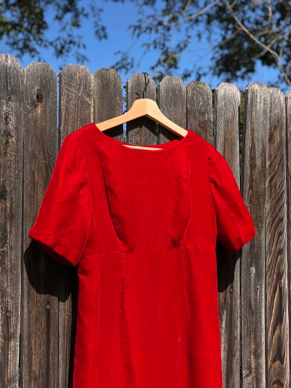 Red Velvet Short Sleeve Long Dress, 1950s Red Dre… - image 9