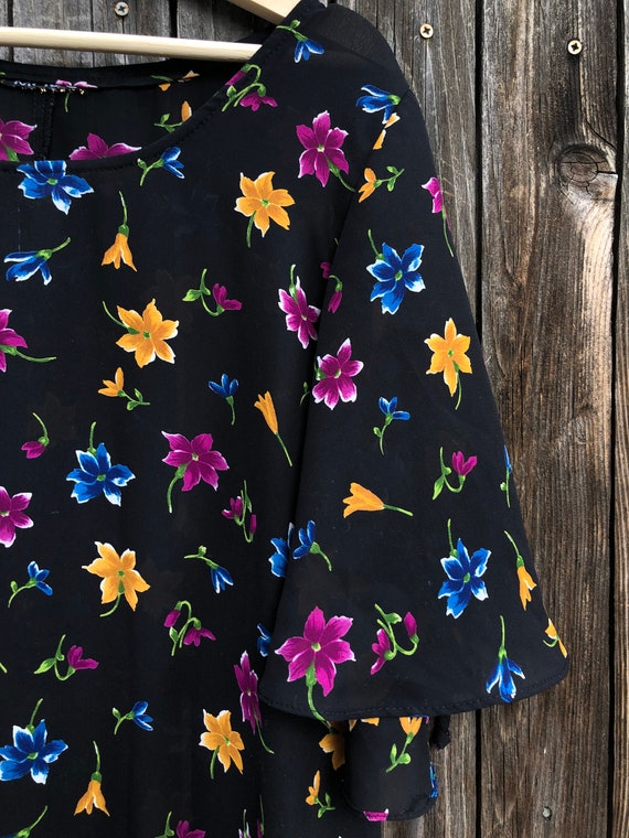 Black Floral Dress, L-XL - image 4