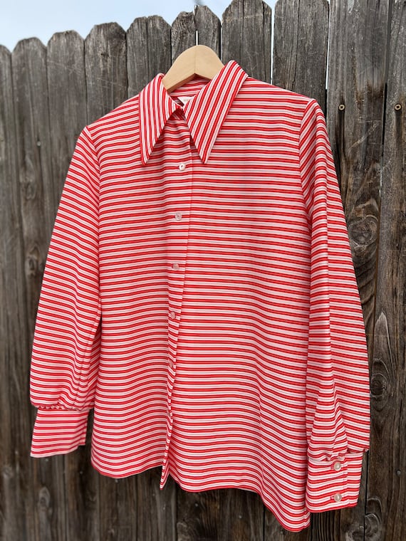 Vintage red & white striped long sleeve button up 