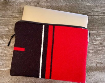 Pendleton Wool Laptop Sleeve: Earth Blanket Design (Fits up to 12" Laptop)
