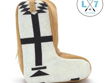 Los Ojos Leather Boot Bag - White