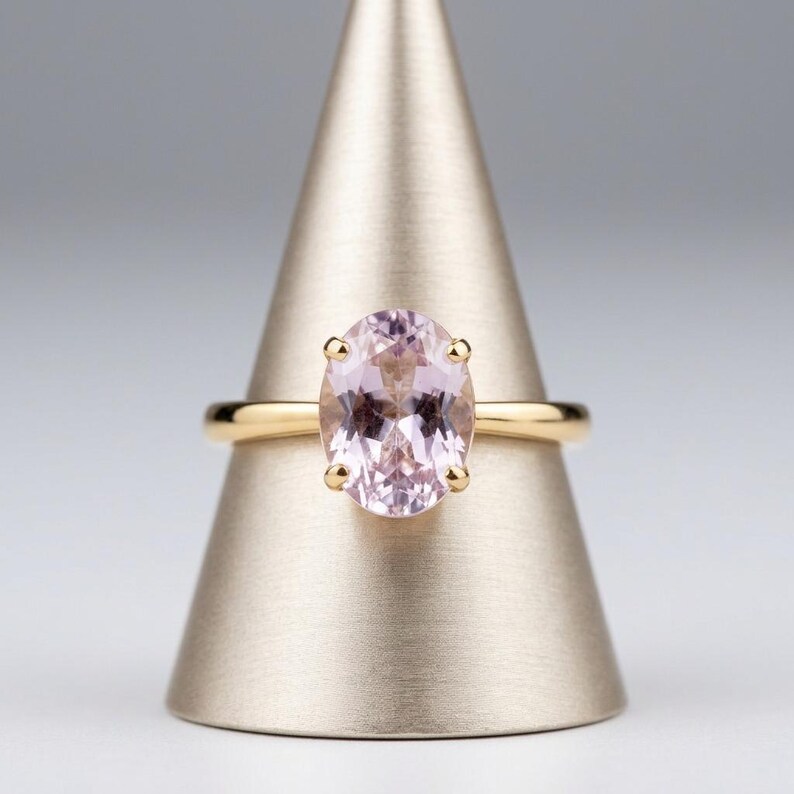 Lavendelfarbener Amethystring, ovaler Solitär in vergoldetem Sterlingsilber, lilafarbener Rose-de-France-Stein, Geburtsstein für Februar, auf Bestellung gefertigt Bild 2