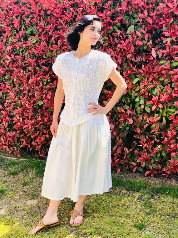 1950s  White, Vintage, Garden Tea Dress with Soust