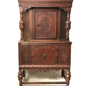 Jacobean Style Solid Wood Cabinet 1920&#39;s Renaissance Architecture England Style Home Decor PICK UP ONLY
