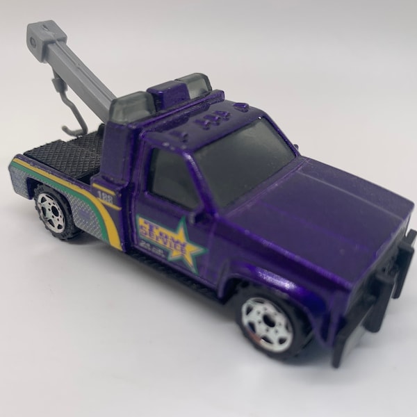 Matchbox GMC Wrecker Tow Truck Metalflake Purple Collectible Miniature Scale Toy Car