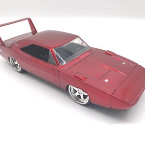 Vintage Jada 1969 Dodge Charger Daytona Red: Big Time Muscle 1/24 Scale Diecast Car