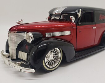 ミニカー Jada 1/24 CHEVY SEDAN DELIVERY 1939 Jada Street Low 1939 Chevy Sedan Delivery Lowrider Series 1
