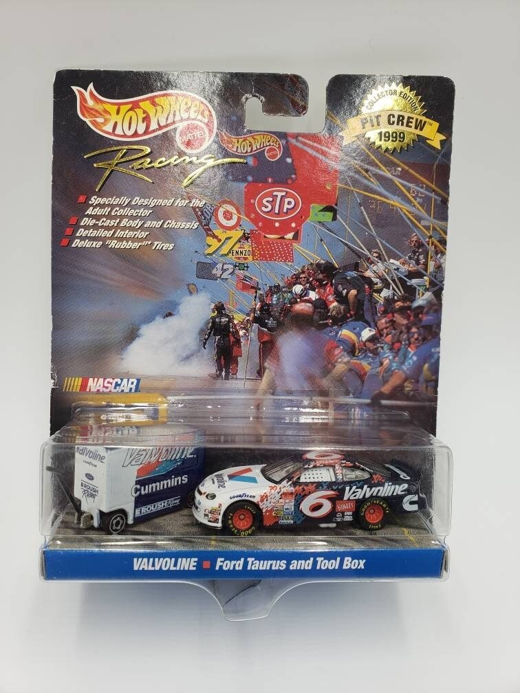 ミニカー Ford Taurus and Tool Box #99 Hot Wheels Valvoline Ford Taurus and Tool Box Roush Racing