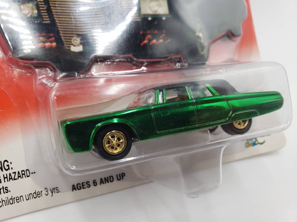 ミニカー Johnny Lightning The Green Hornet 1966 I Amazon.com: Johnny Lightning - Green Hornet 1966 Chrysler
