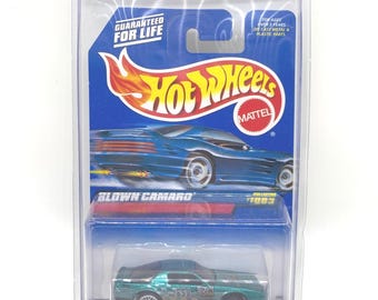ホットウィール シボレー カマロ Z28 - ライトブルー メタルベース付き