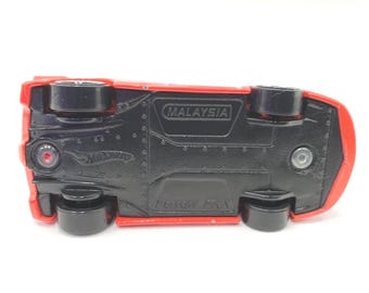 ホットウィール フェラーリ FXX: レッド ニューモデル ダイキャスト