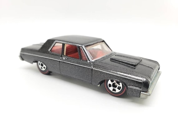 Hot Wheels '64 Dodge 330: Metalflake Black Since '68 Muscle Cars
