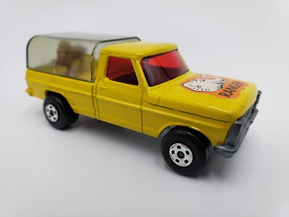 Matchbox Wildlife Truck Yellow Rolamatics Perfect Birthday Gift