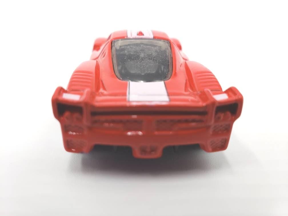 ホットウィール フェラーリ FXX: レッド ニューモデル ダイキャスト