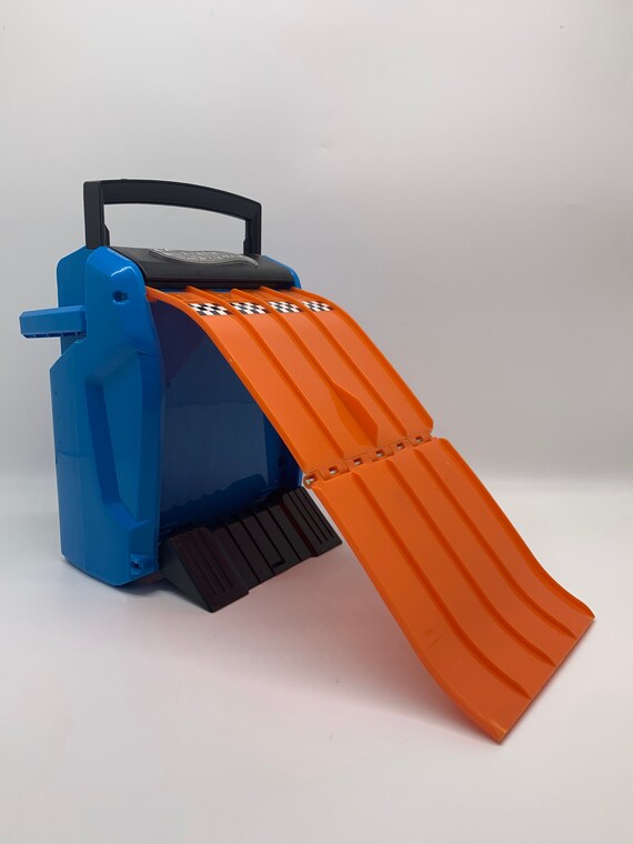 Hot Wheels Carry Case Race Ramp With 20 Cars - Etsy