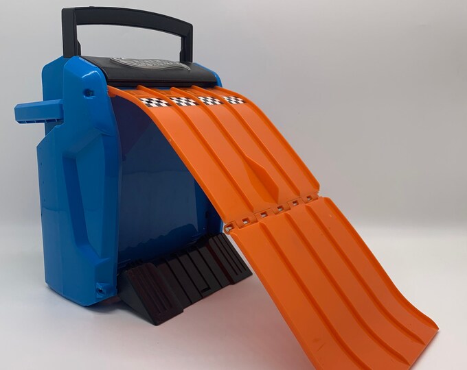 Hot Wheels Carry Case Race Ramp With 20 Cars Etsy