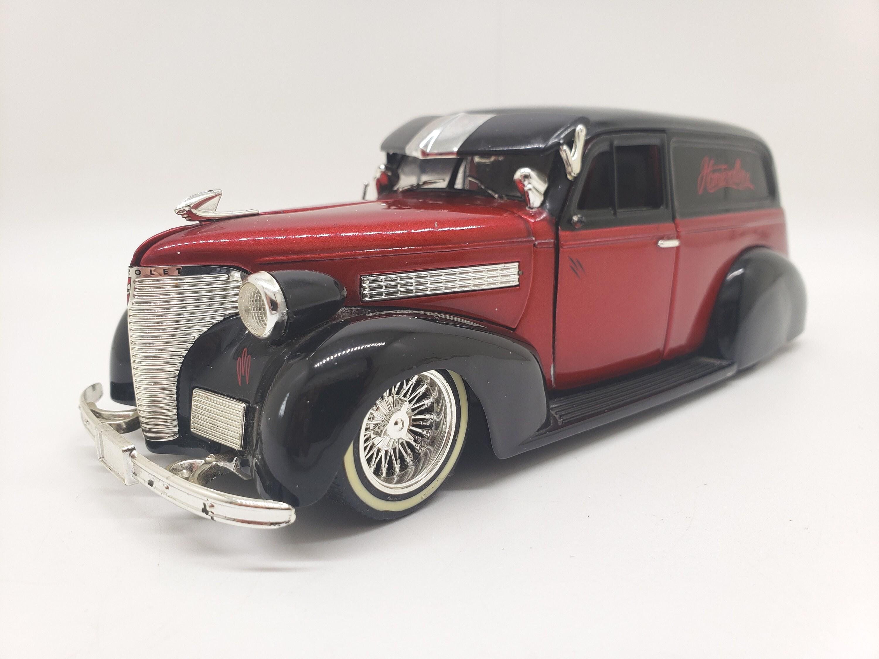 Vintage Jada 39' Chevy Delivery Dark Red: Homie Rollerz 1/24 Scale