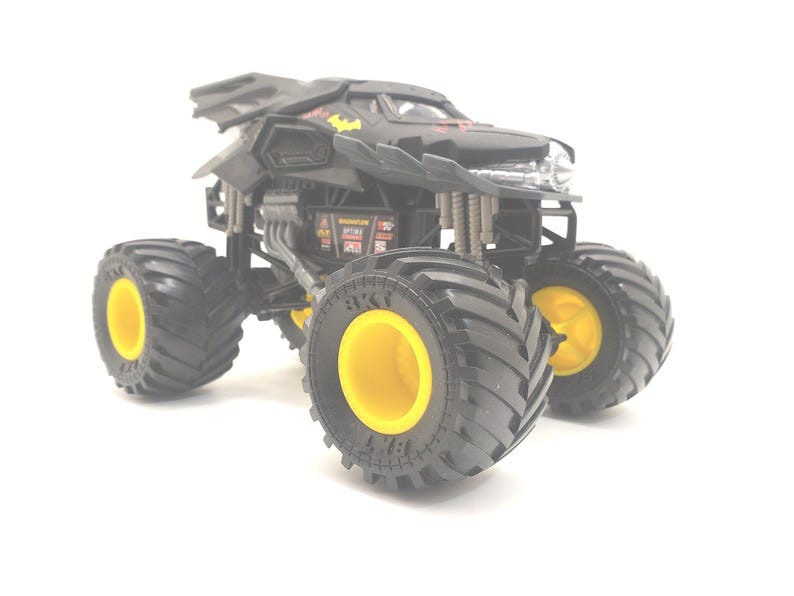 Batman Monster Truck Black: Monster Jam 1/24 Scale Die-Cast Car Collectible image 1