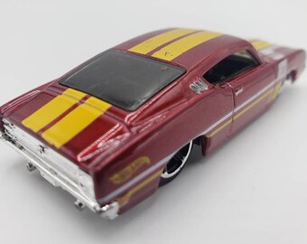 1969 フォード トリノ タラデガ ホットウィール 1:64 スケール