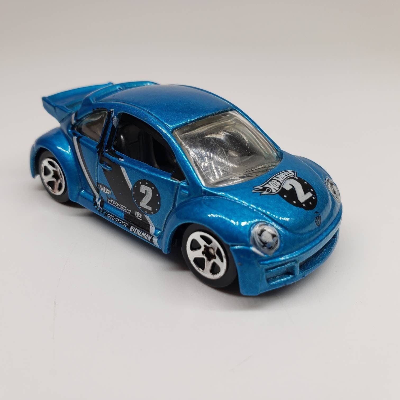 Hot Wheels Volkswagen New Beetle Cup Metalflake Blue