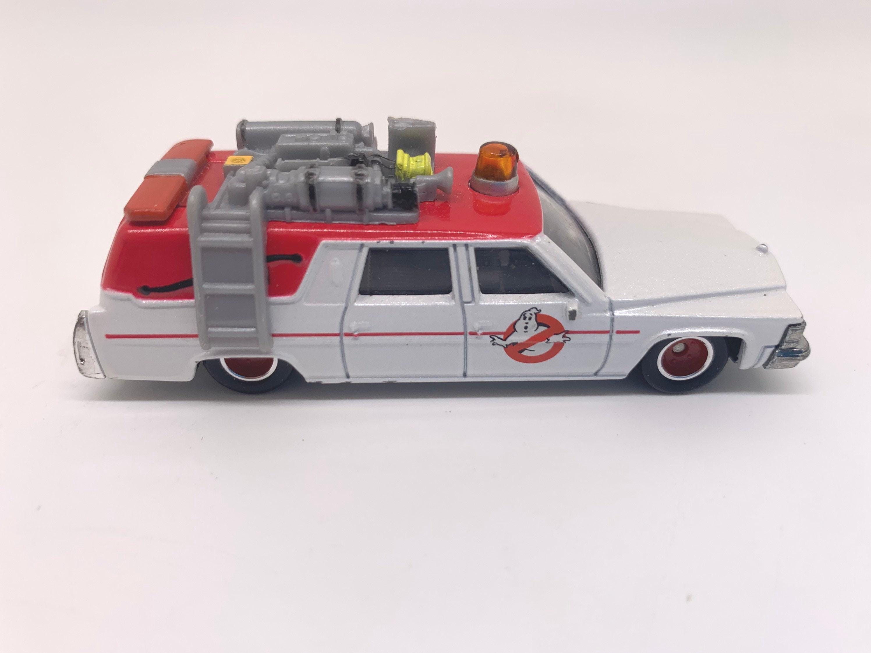 ヴィンテージ ホットウィール Ecto-1 と Ecto-2 ホワイト：ゴースト