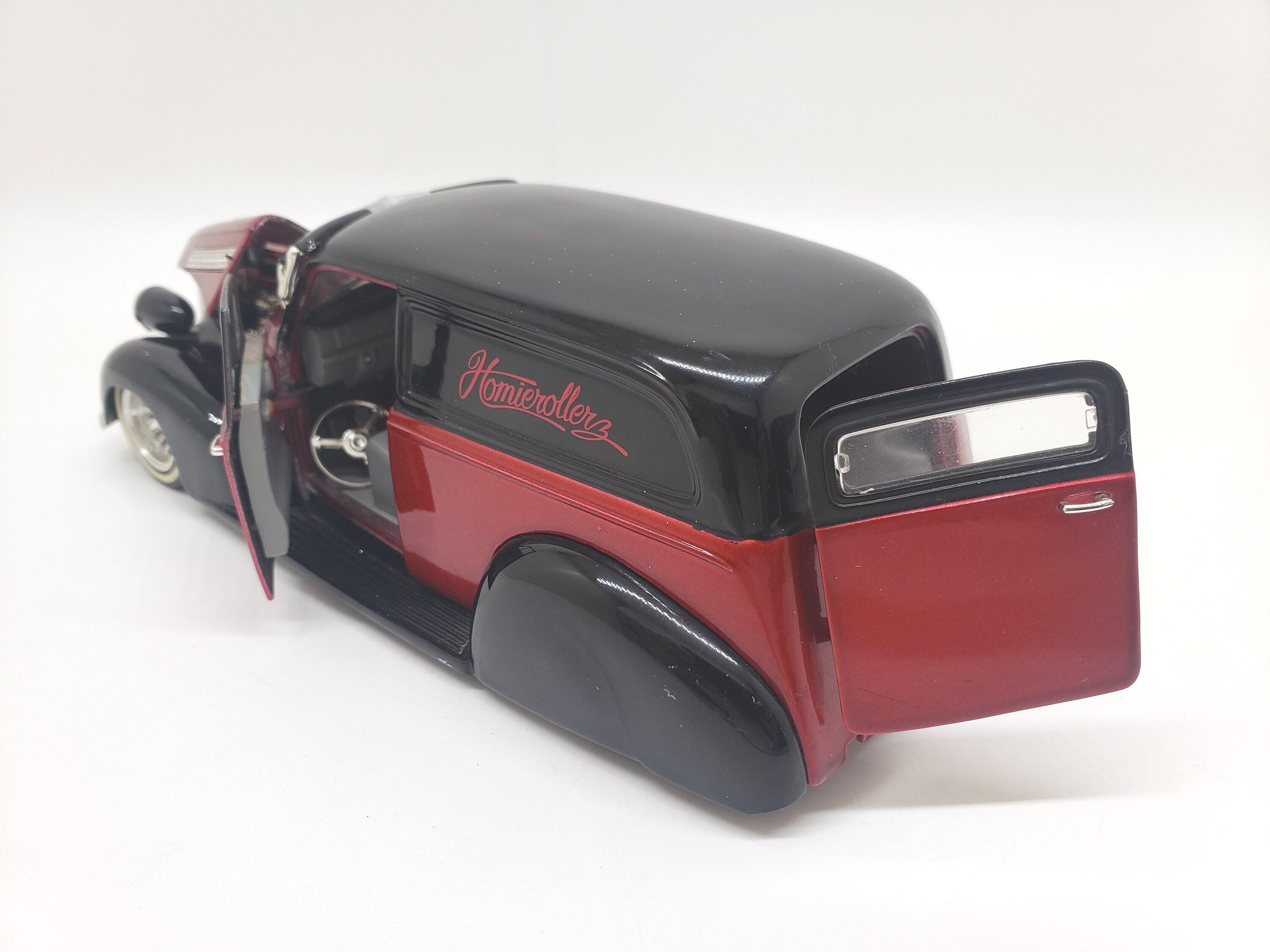 Vintage Jada 39' Chevy Delivery Dark Red: Homie Rollerz 1/24 Scale