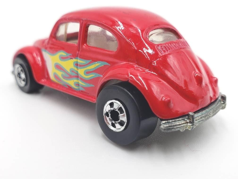 ヴィンテージ ホットウィール VW バグ：エナメル チェリーレッド