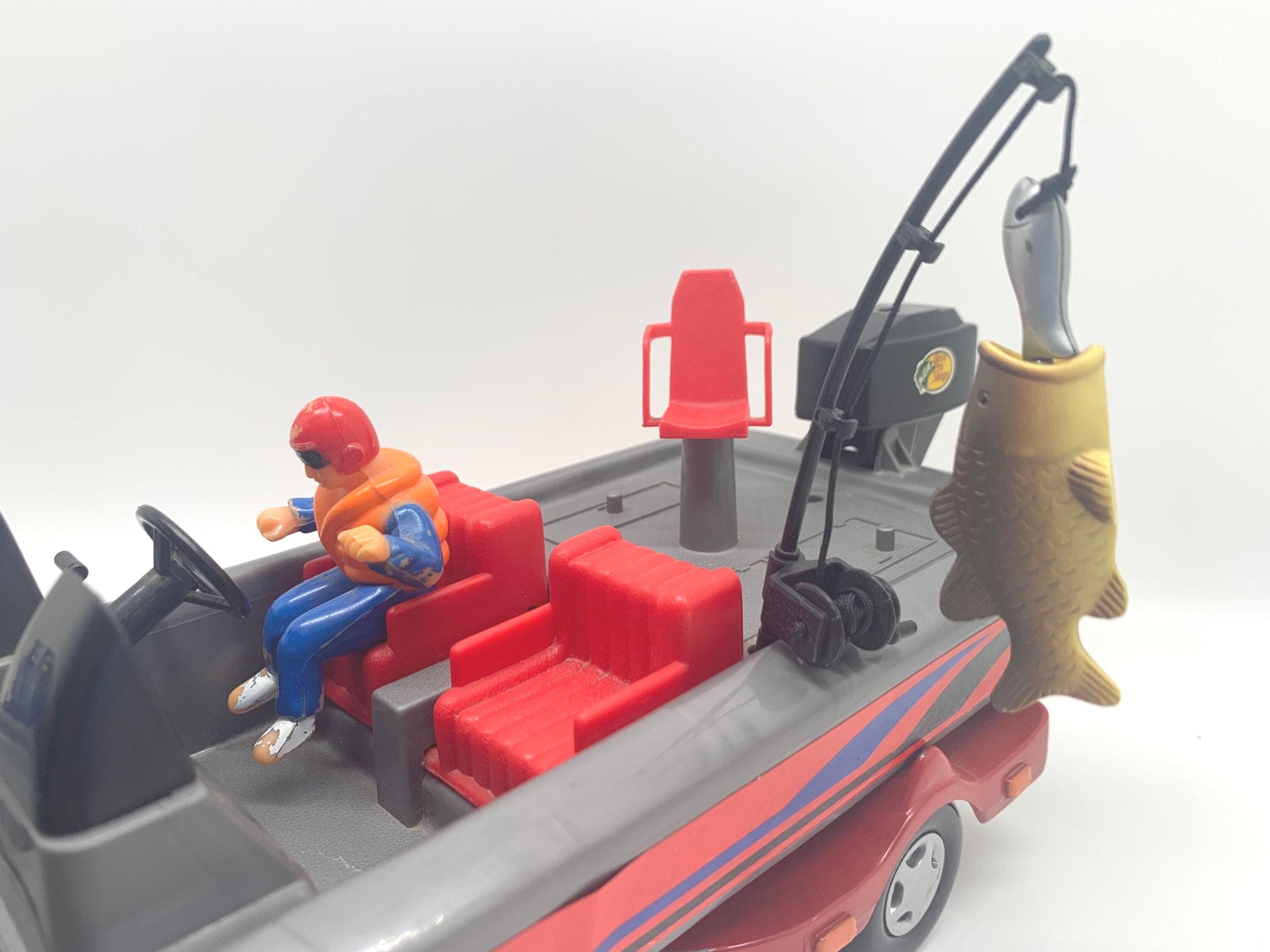 Bass Pro Shops Humvee, Fishing Boat and Trailer Collectible 1:24