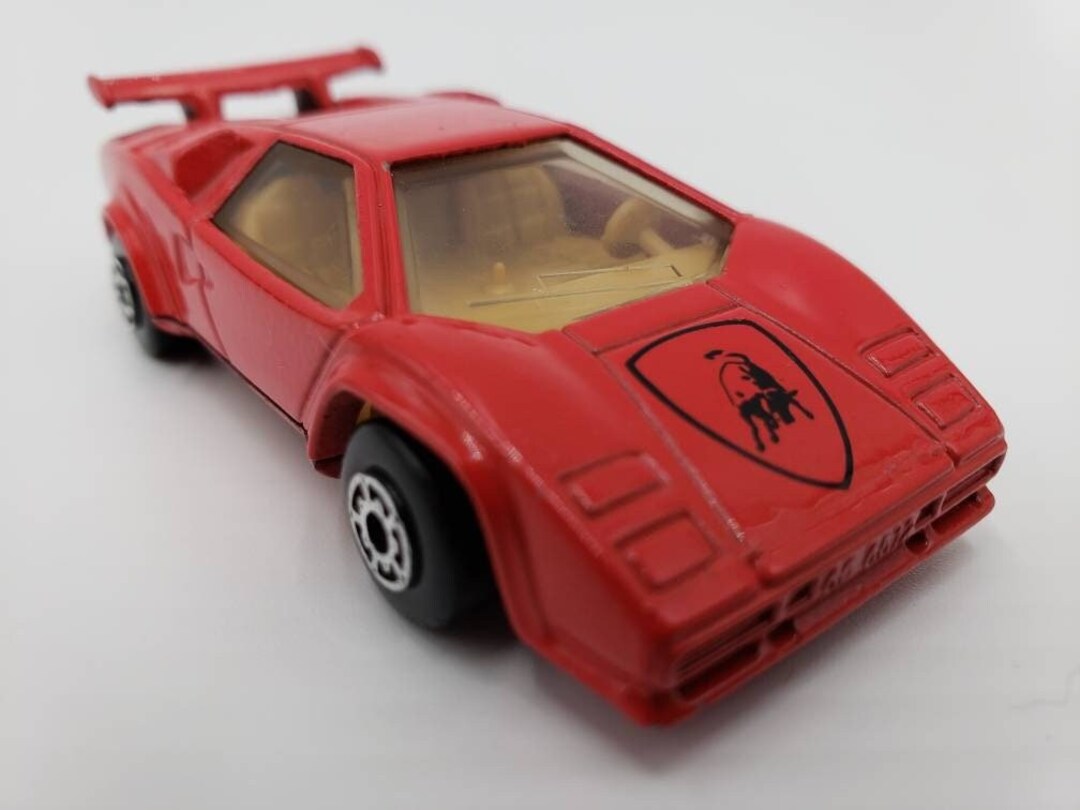 Matchbox Lamborghini Countach LP500S Red 1-75 Perfect