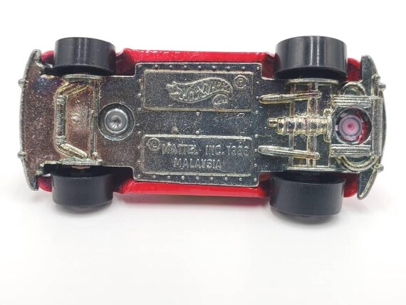 ホットウィール ＶＷ BUG コンバーチブル (赤系) ホットウィール VW BUG コンバーチブル (赤系) ホットウィール VW