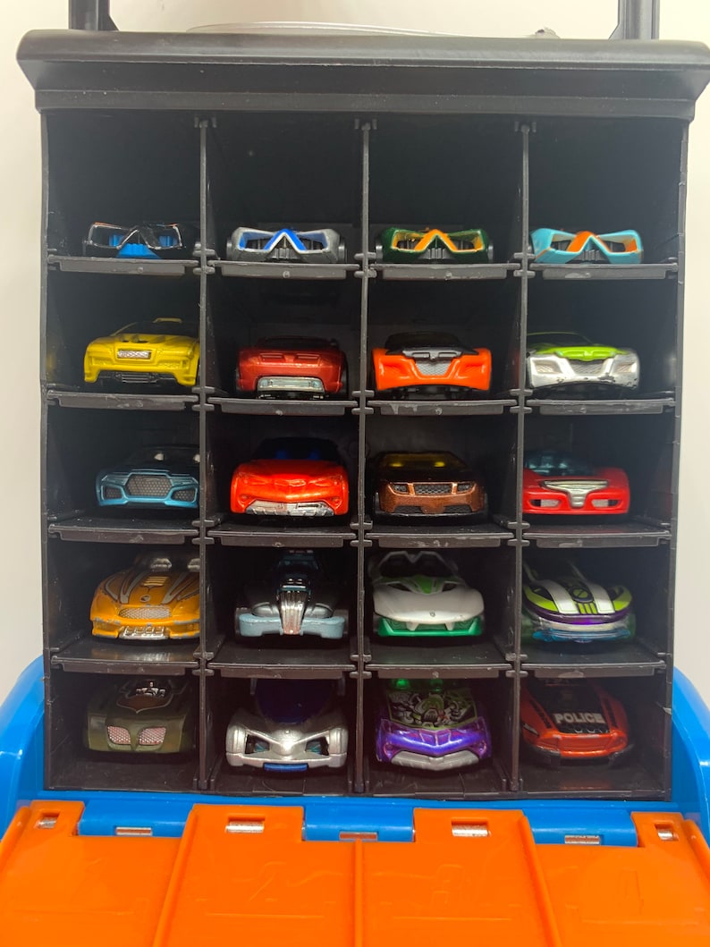 Hot Wheels Carry Case Race Ramp With 20 Cars Etsy
