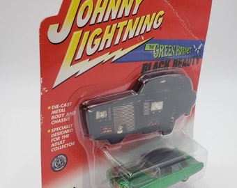 ミニカー Johnny Lightning The Green Hornet 1966 I Amazon.com: Johnny Lightning - Green Hornet 1966 Chrysler