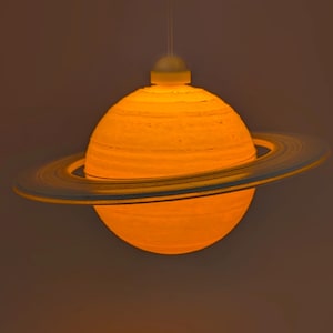 Realistischer Saturn Mond Lampenschirm ohne Leuchtmittel, Galaxie Lampe, Sonnensystem, Nachtlicht optional mit Zubehör