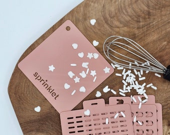 Heart-shaped sprinkle stencil, sugar-free and vegan sprinkles, 1 mm thick sheets, sprinkle decoration for cakes, cupcakes, tarts, birthdays, baking, and gifts.