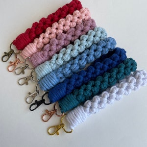 Flower Macrame Wristlet Keychain