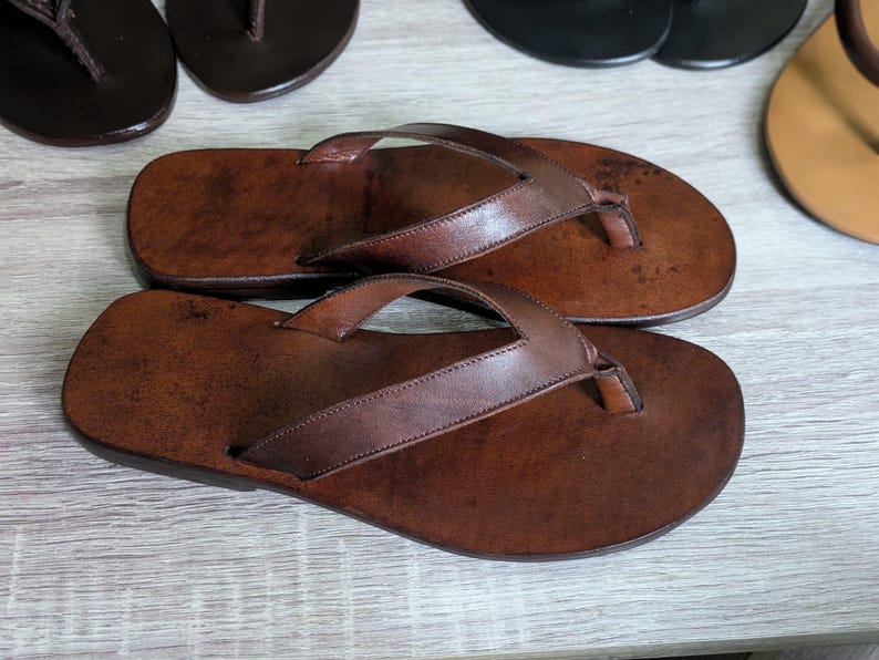 minimalist leather thong sandal men